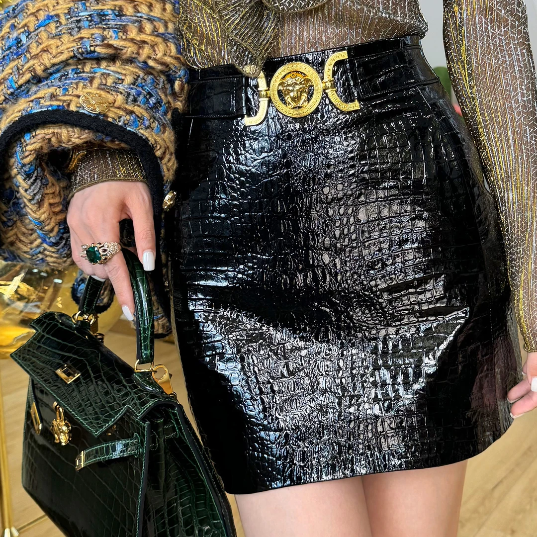 M/Q〔财阀女王〕 鳄鱼纹金扣亮皮半身裙MQ8081