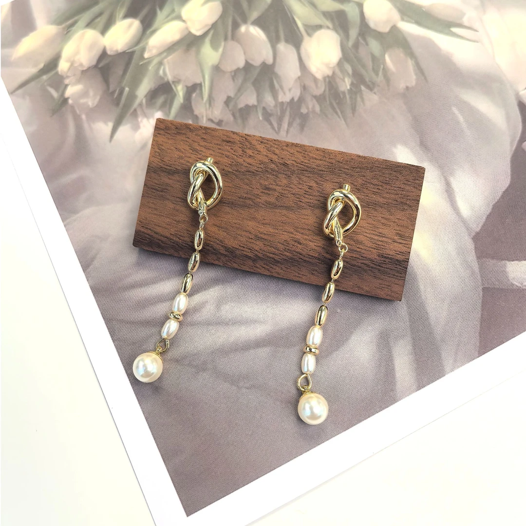 铜合金耳饰 【珠珠流苏】轻奢时尚绳结珠珠长款S925银针耳钉 2126