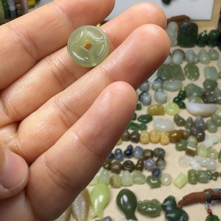 和田玉（糖玉）未镶嵌车挂