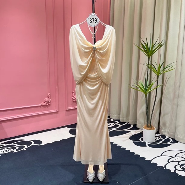 【欧一】379号 法式气质鱼尾长裙性感收腰显瘦遮手臂抹胸连衣裙