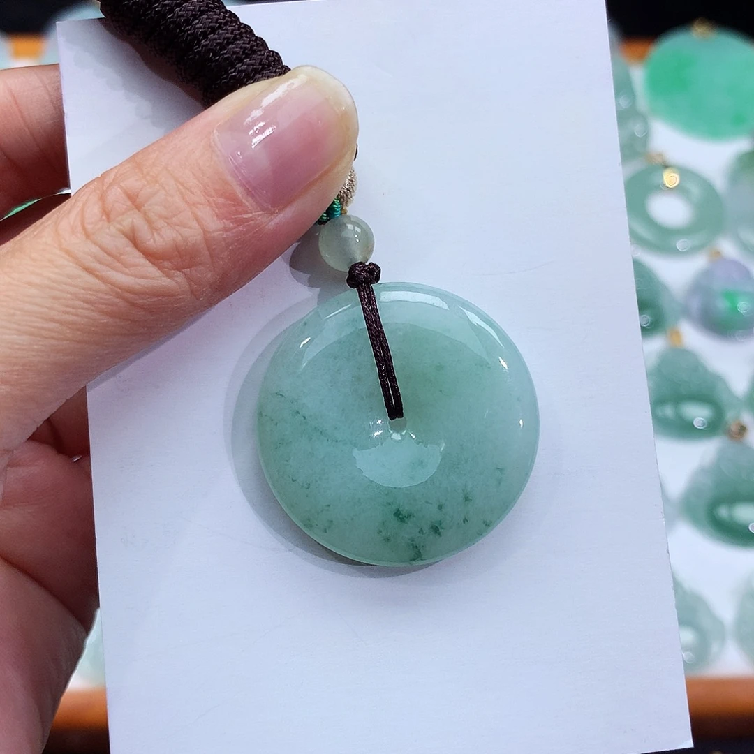 翡翠未镶嵌颈饰翡翠吊坠