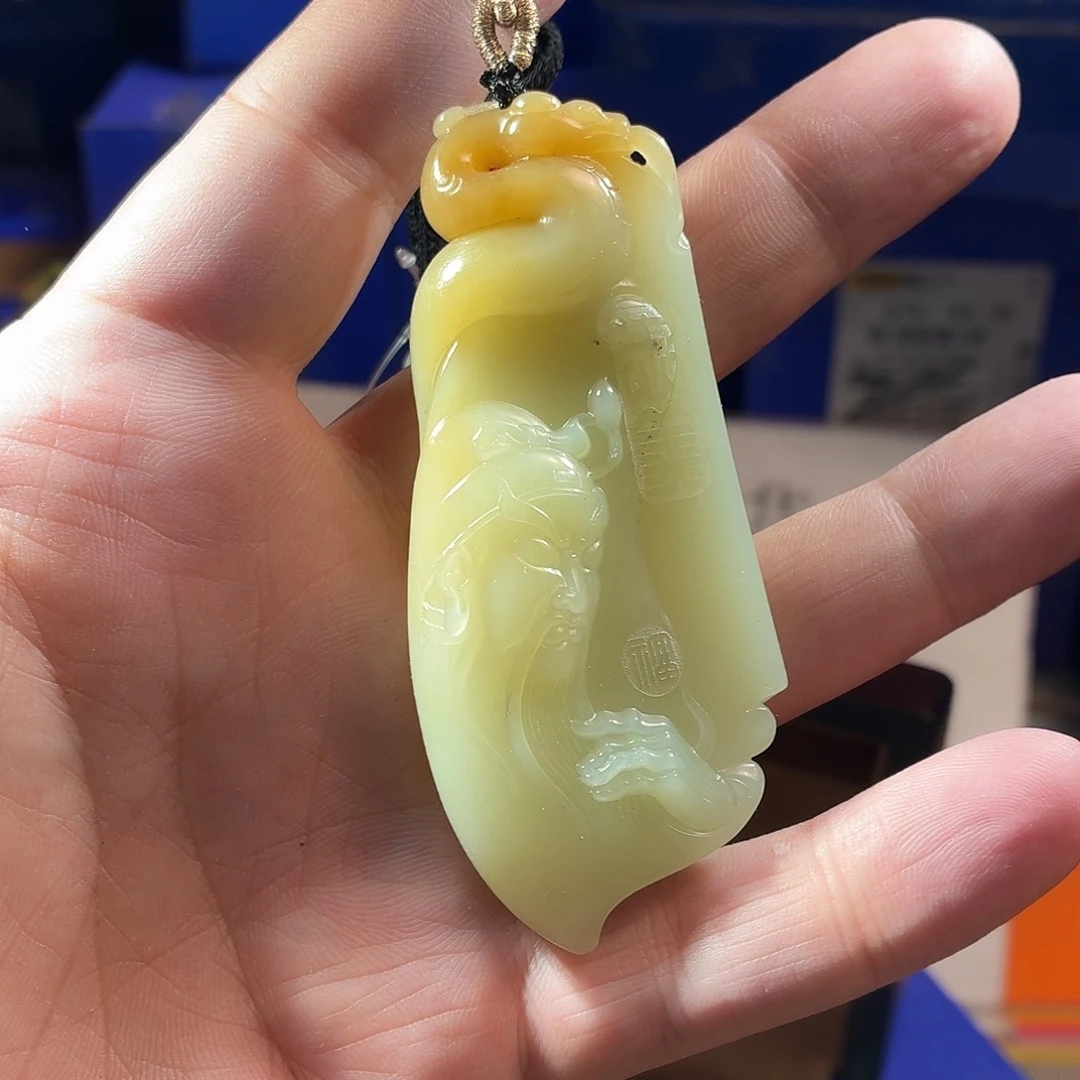 和田玉（糖玉）未镶嵌颈饰