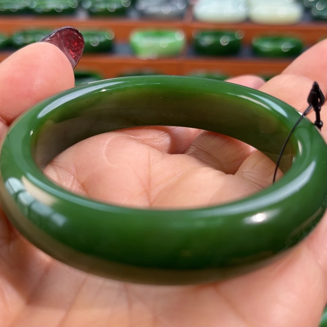 未镶嵌手镯和田玉（碧玉）