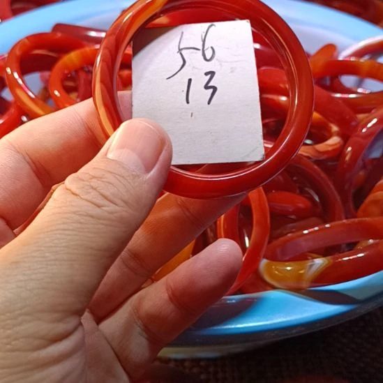 玛瑙/玉髓未镶嵌手镯