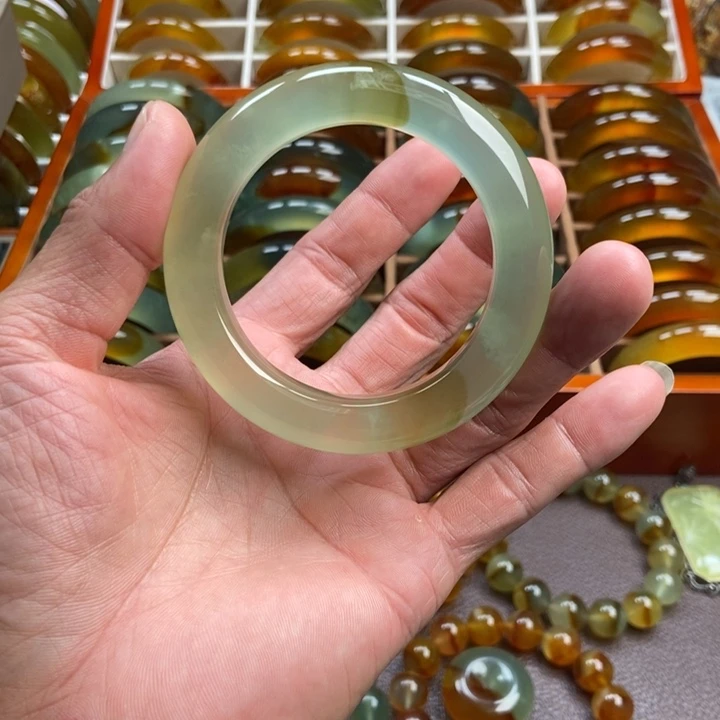 N***h蛇纹石玉未镶嵌手镯手串戒指吊坠