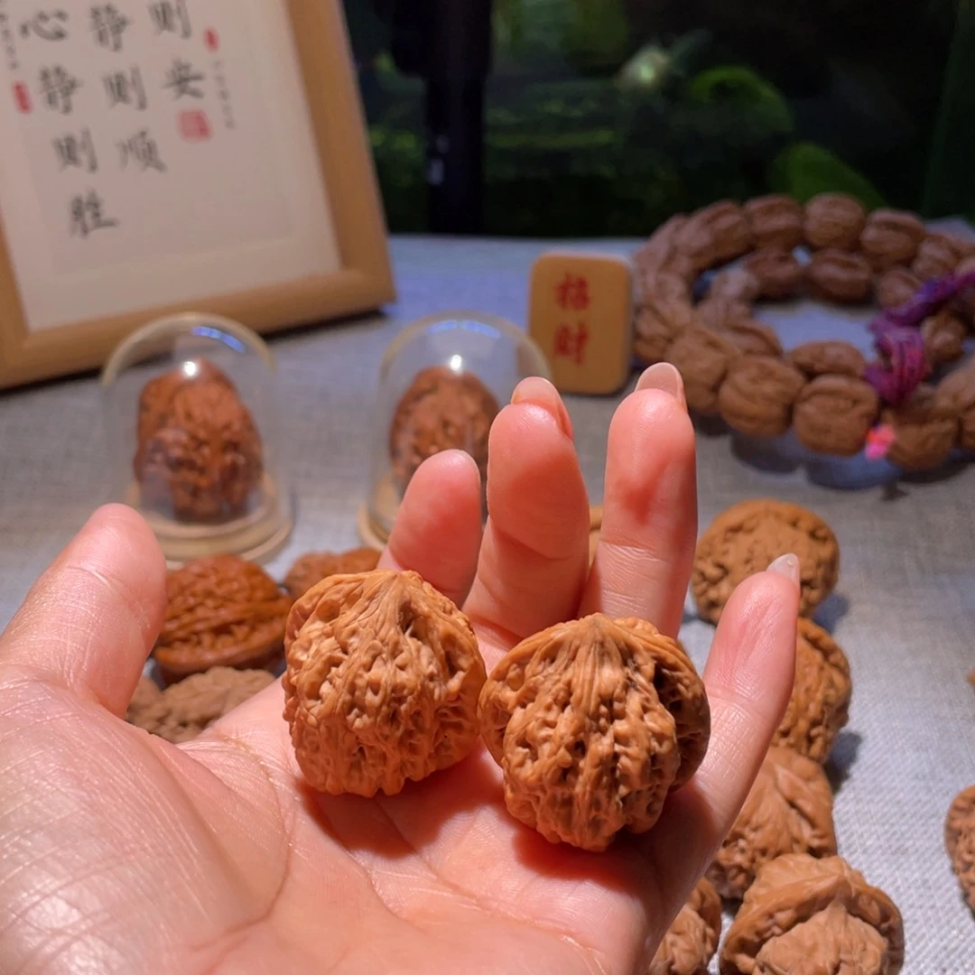 桃核把件走**花全品野生粗筋