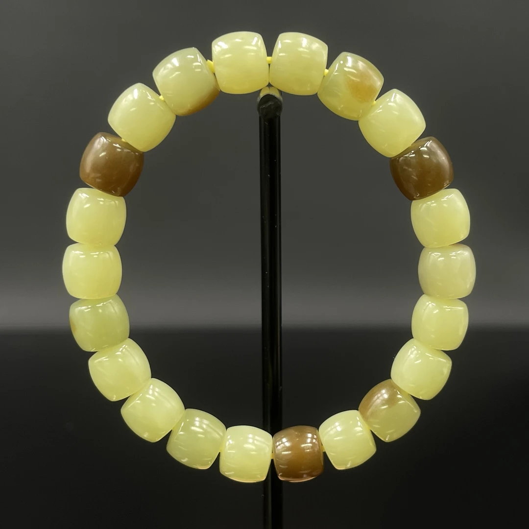 0104GY8607和田玉手串