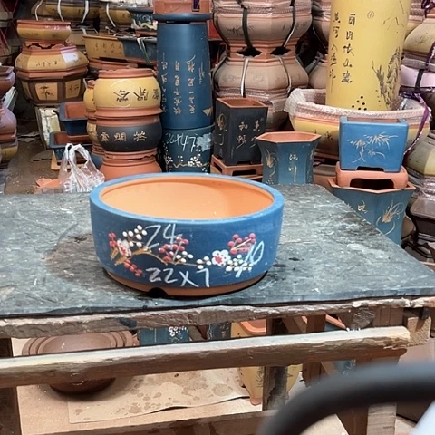 紫砂花盆圆盆一个