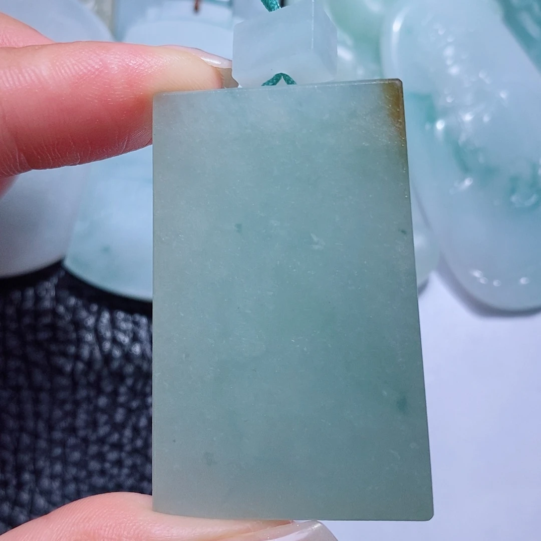 定制翡翠未镶嵌毛货付款后确认抛光