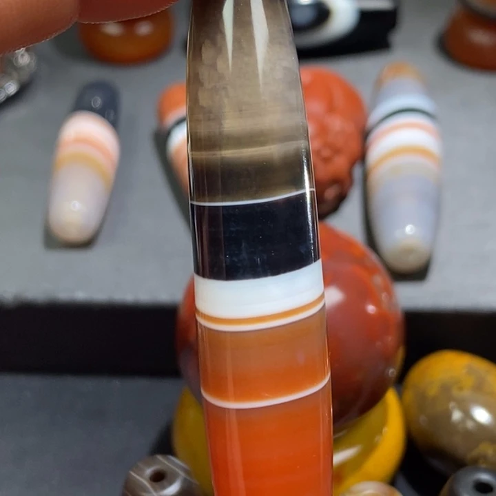 宇***乐玛瑙/玉髓未镶嵌挂件