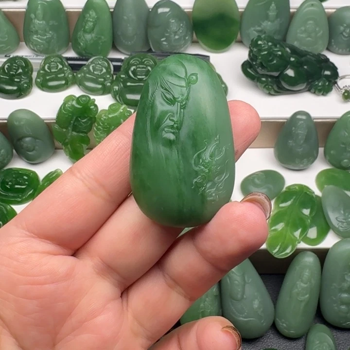 和田玉（碧玉）未镶嵌颈饰