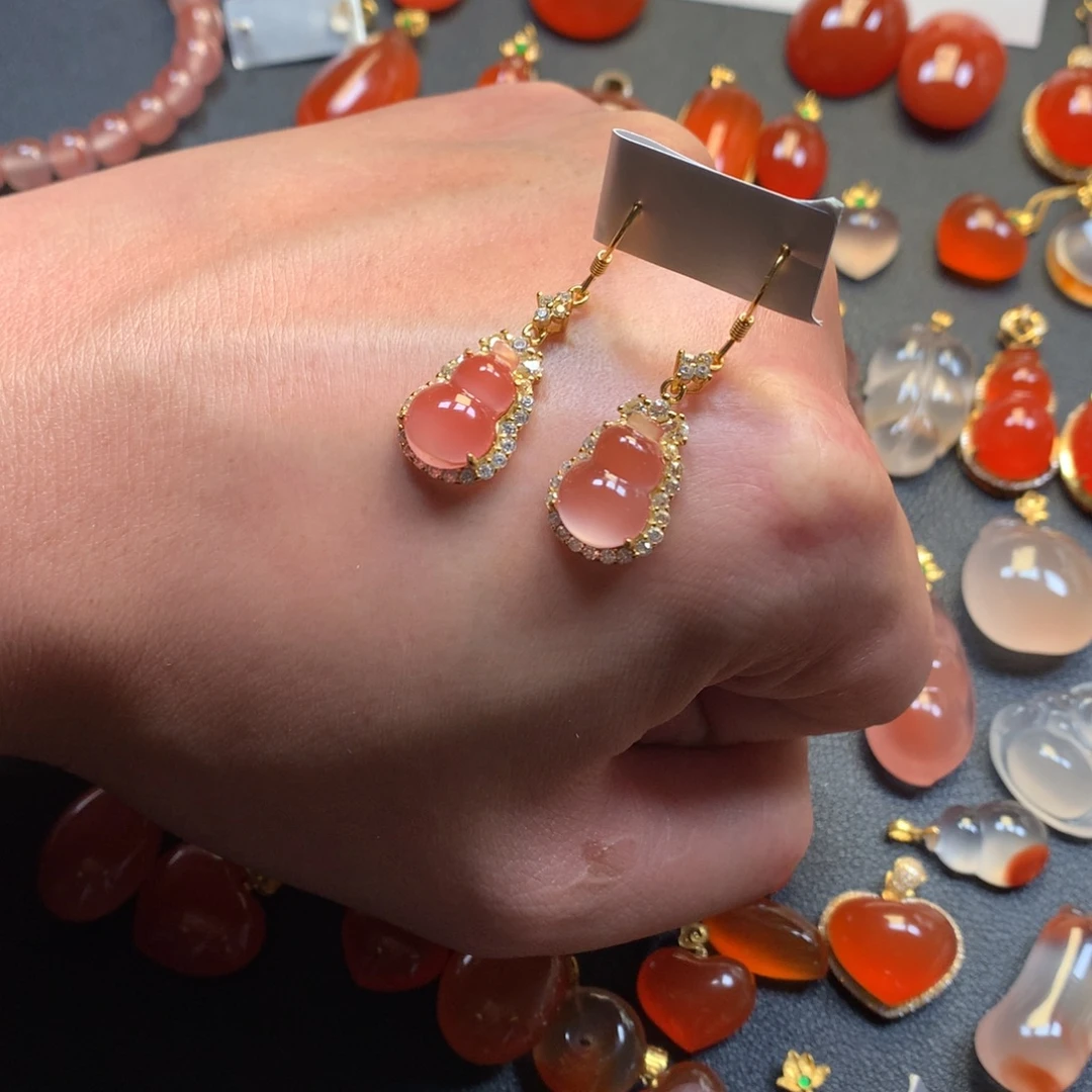 南红玛瑙未镶嵌颈饰