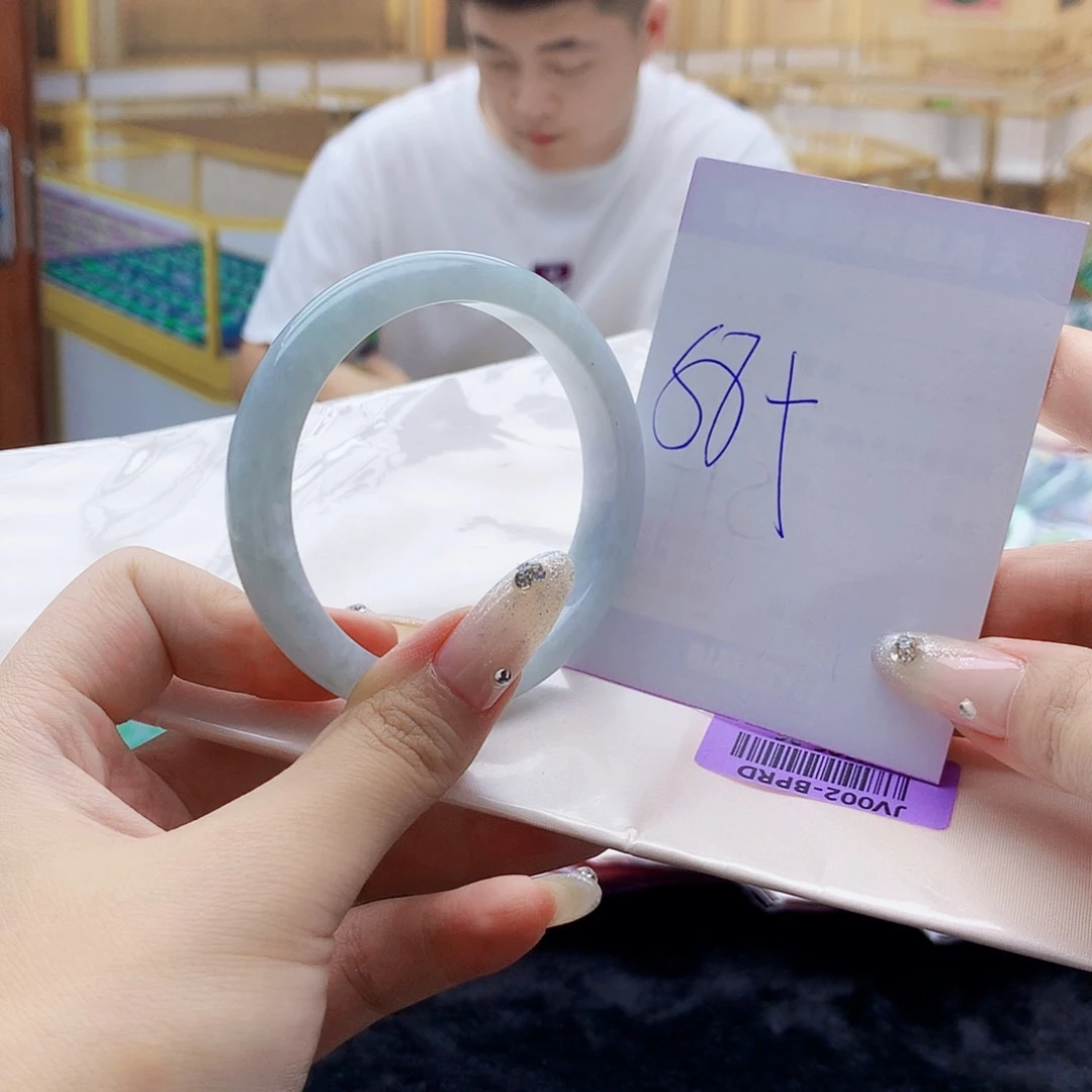 翡翠手镯未镶嵌00……
