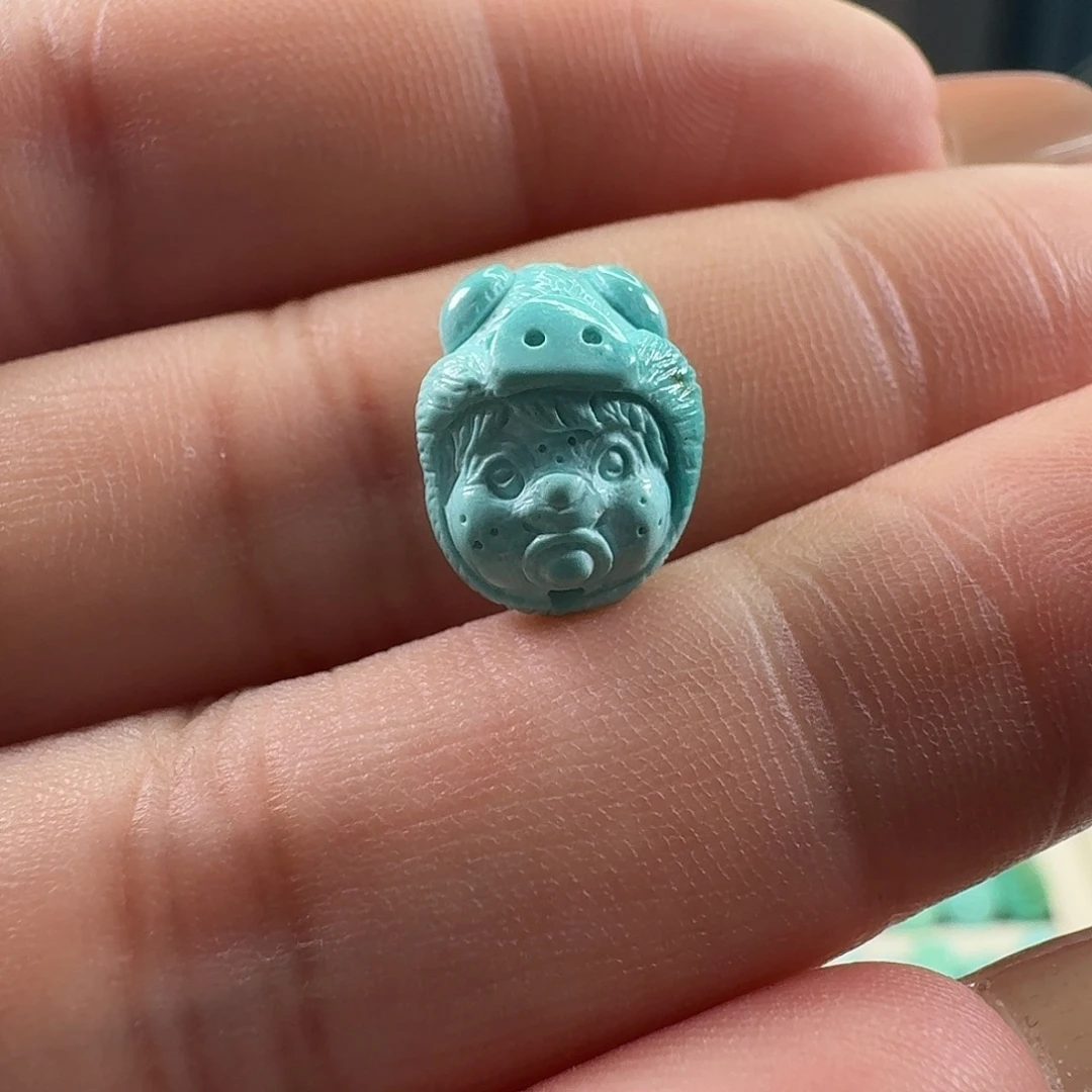 绿松石未镶嵌颈饰