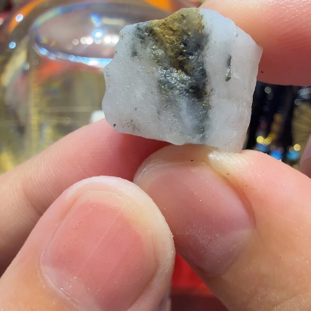 聚金阁天然明金矿标