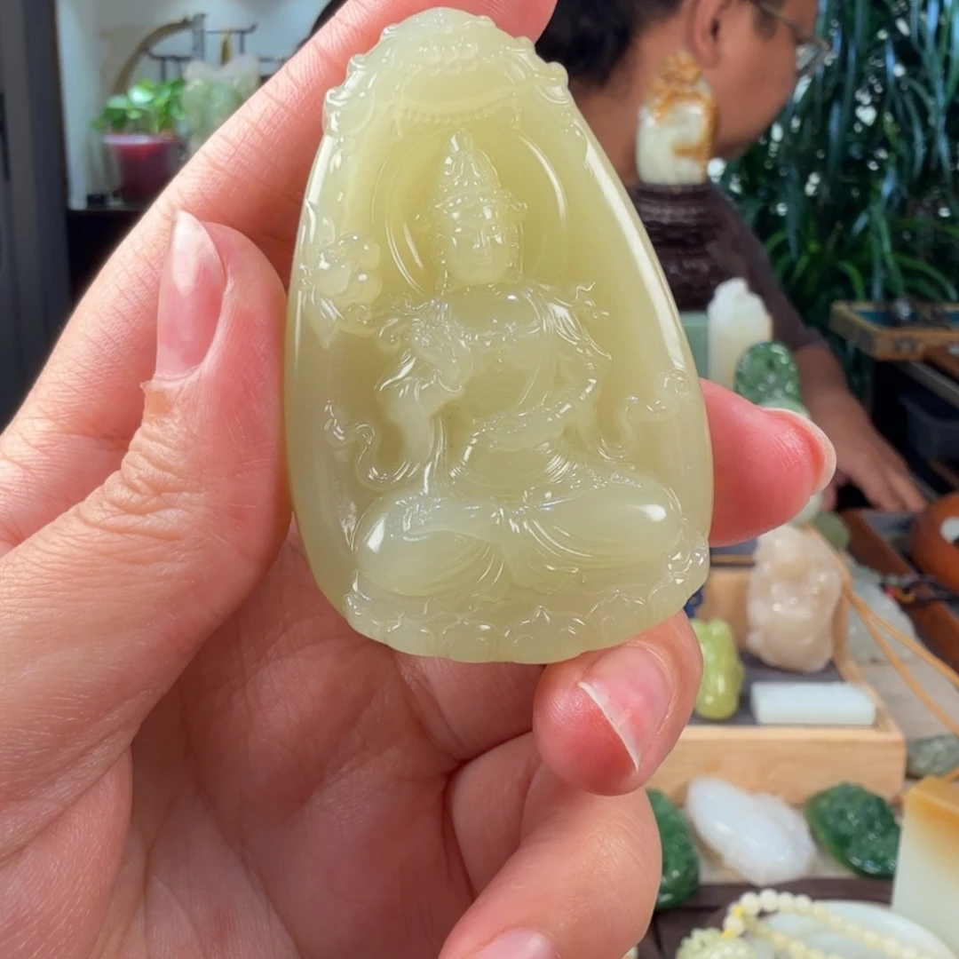 颈饰未镶嵌和田玉