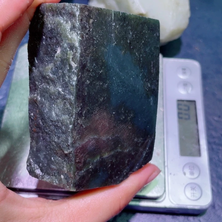 和田玉（糖玉）未镶嵌珠宝半成品