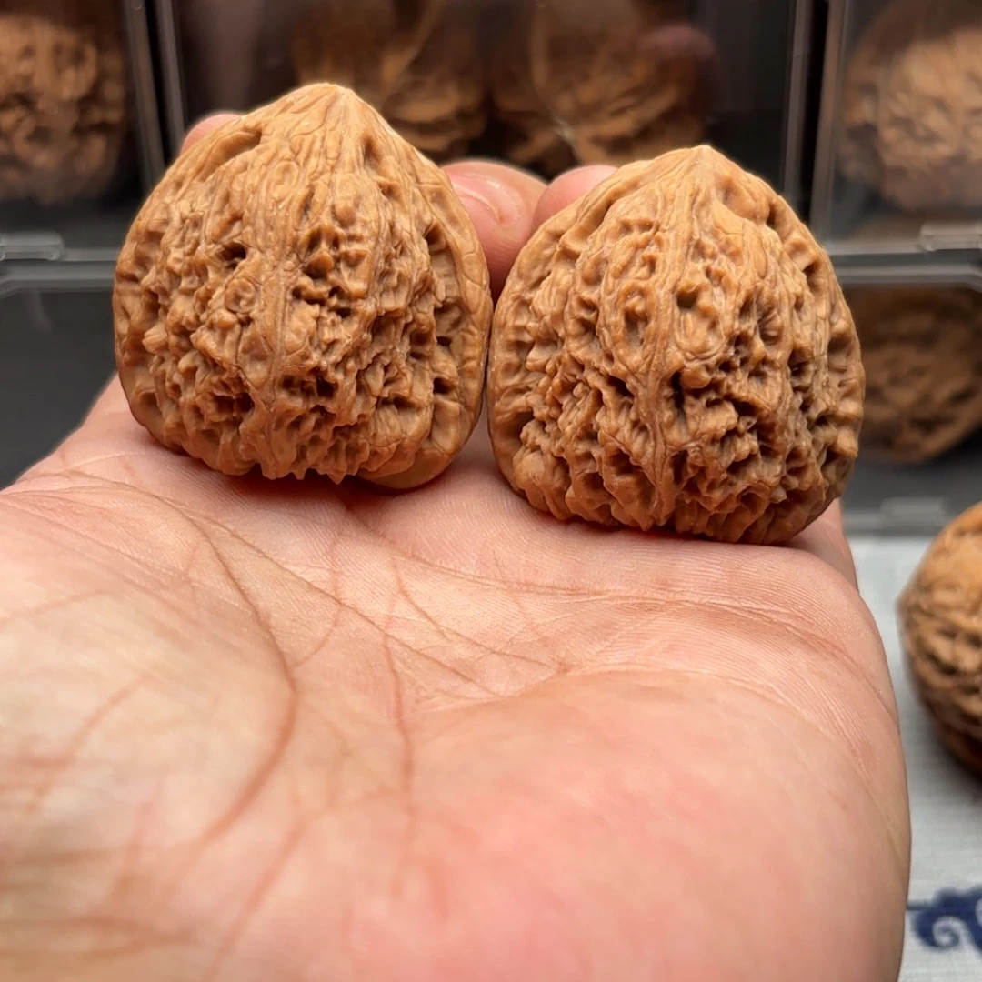 把件文玩核桃南疆石