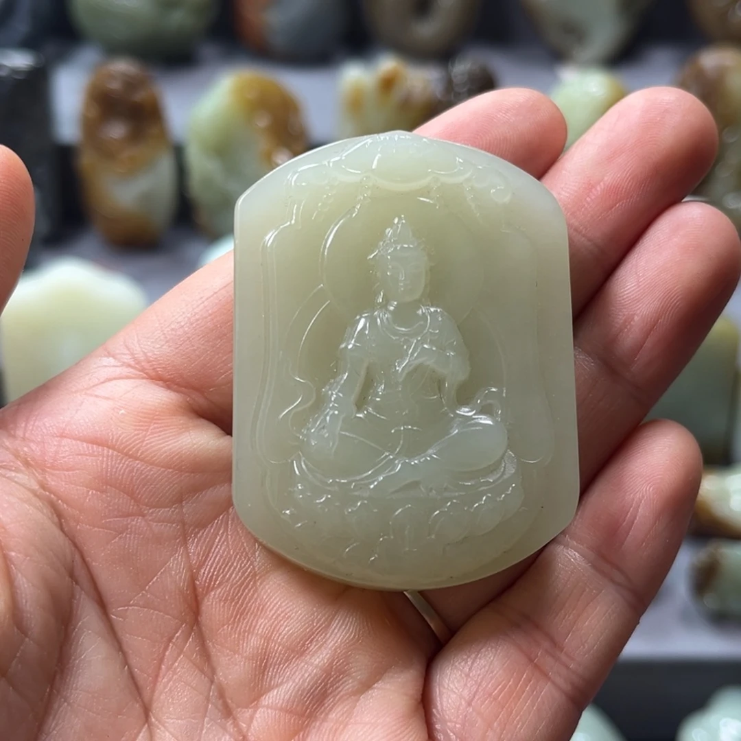 和田玉未镶嵌颈饰