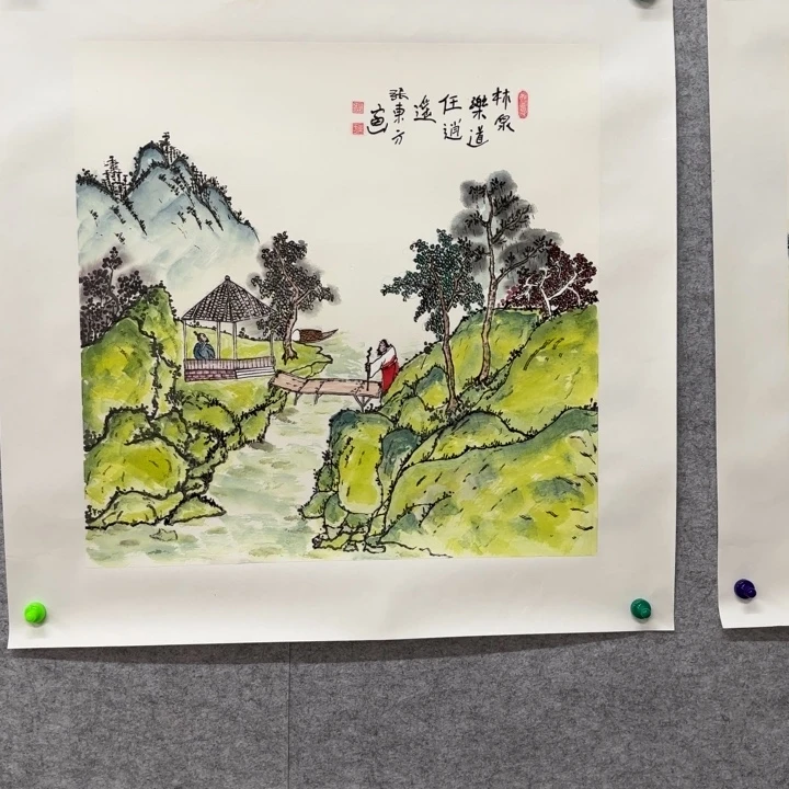 国画花鸟等图案为一体而得的