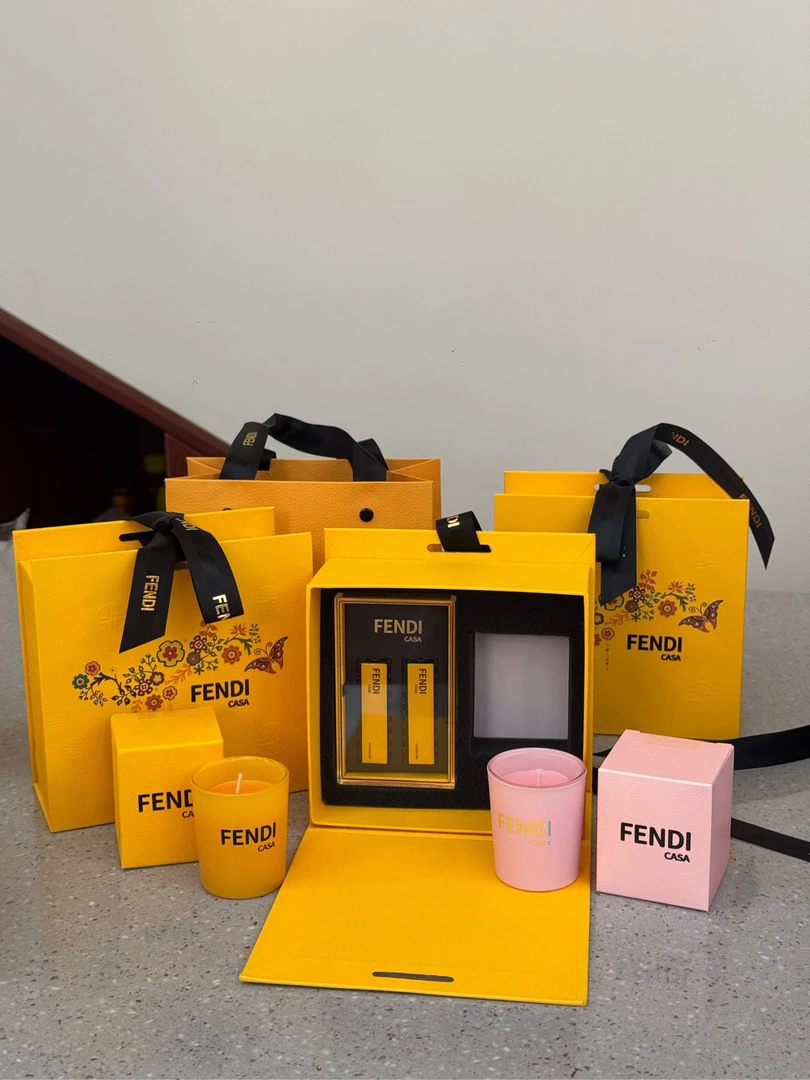 全新未使用  唯鹿女王节香薰巧克力套装