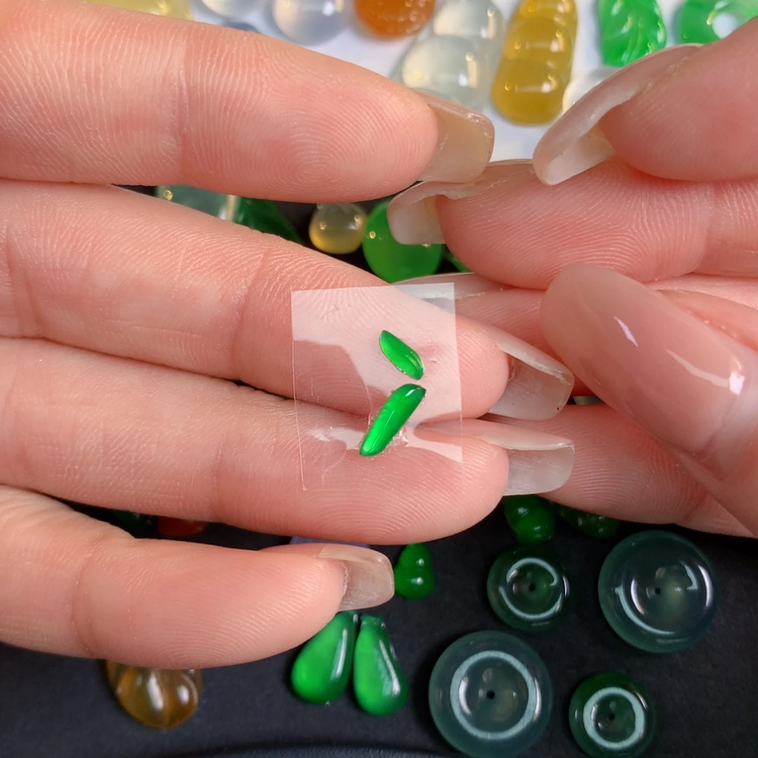 翡翠裸石8.2/2.45/1.6翡翠翡翠