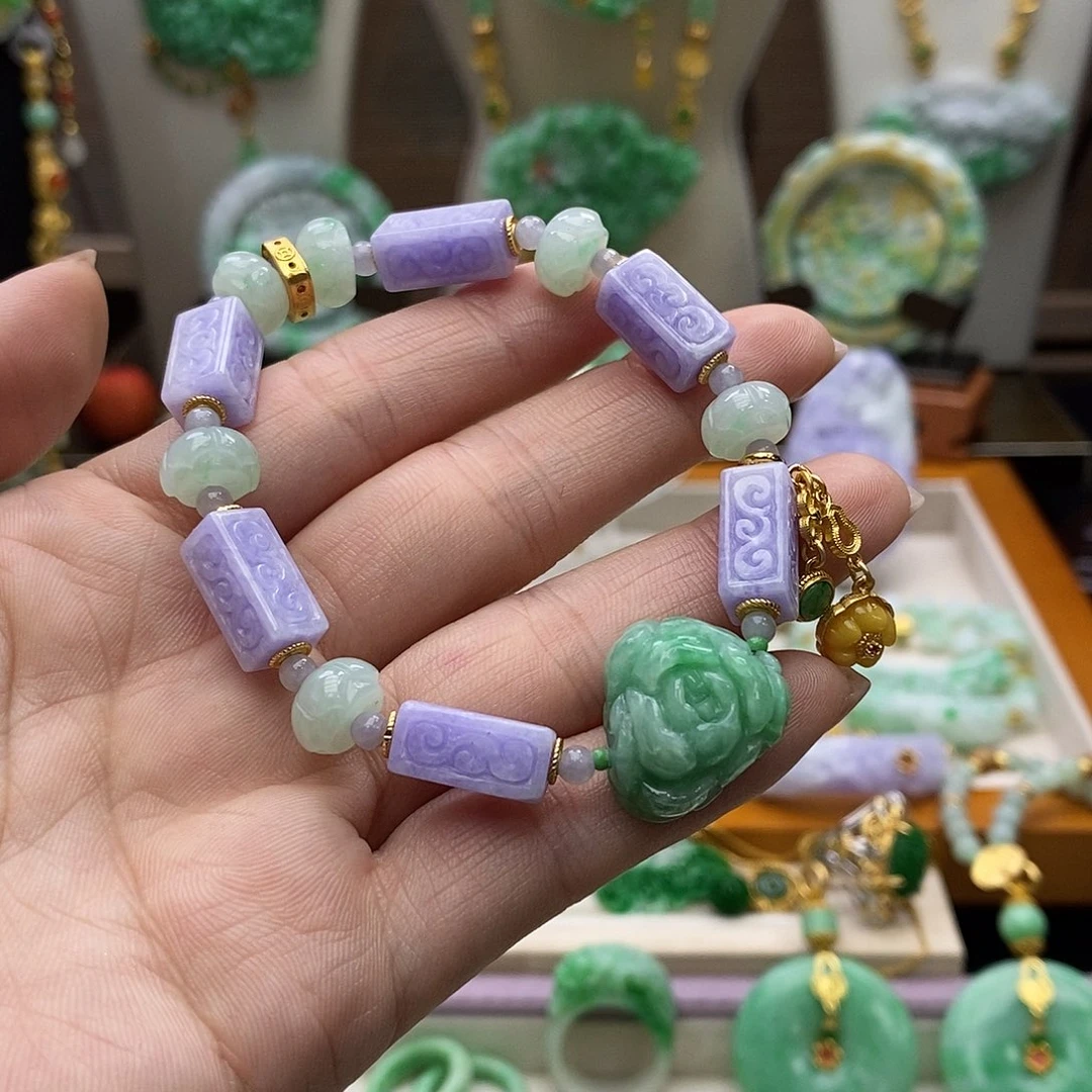 颈饰未镶嵌翡翠天然