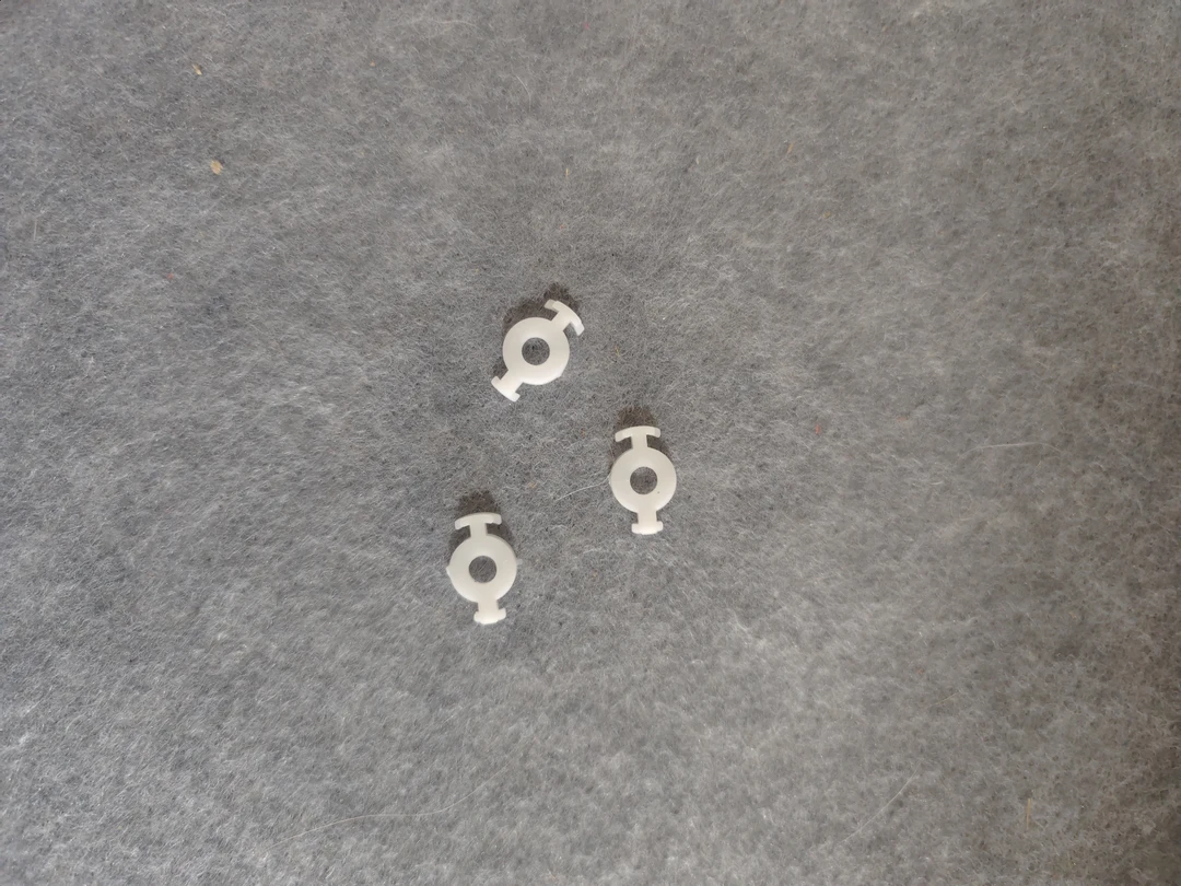 乐器配件小号活塞弹簧托塑料托簧片短号定位卡拍一发三