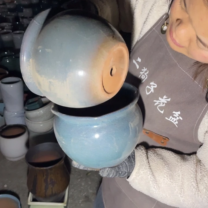 花盆紫砂口20高16瑕疵瑕疵