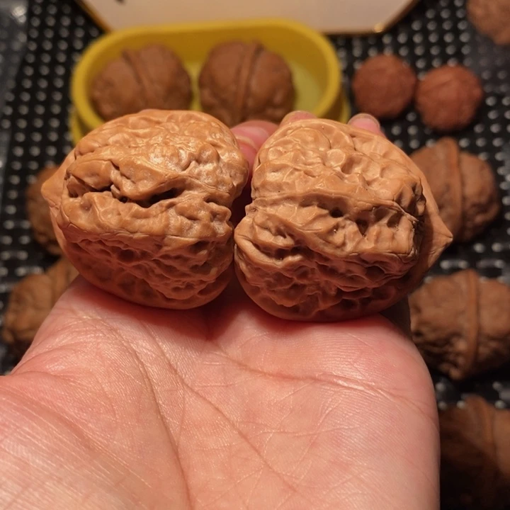 把件文玩核桃三角箭毒蛙王