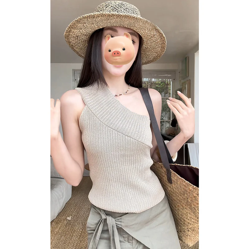 法式不规则斜肩挂脖冰丝针织背心女夏季外穿修身显瘦辣妹露肩上衣