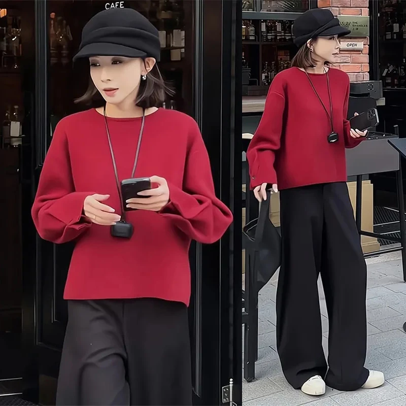 2025春秋季新款高级感穿搭后排扣圆领红色上衣黑色拖地裤两件套