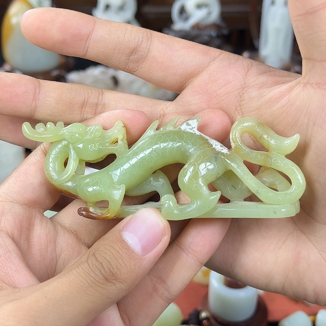 和田玉未镶嵌把件