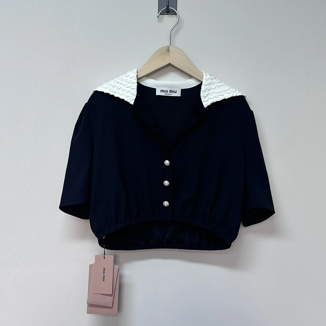 未使用 MIU MIU/缪缪 38码 黑色单排扣时尚短袖/ML60011