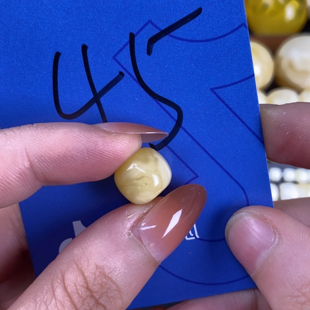 蜜蜡裸石未镶嵌D**d蜜蜡