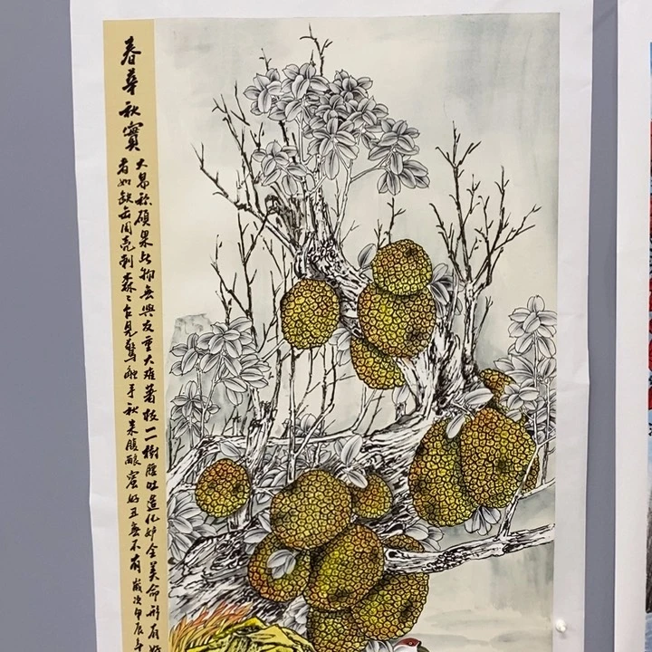 手绘作品等多种形式进行