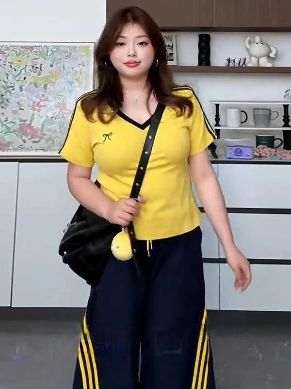 大码女撞色v领短袖弯刀裤两件套胖mm显瘦超好看夏季搭配一整套装