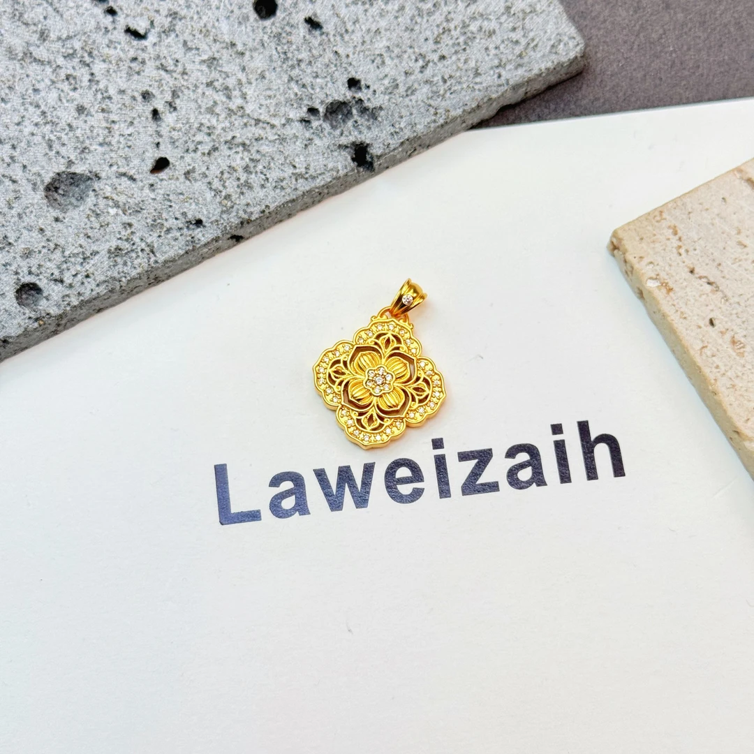 17201四合如意纹镶嵌吊坠