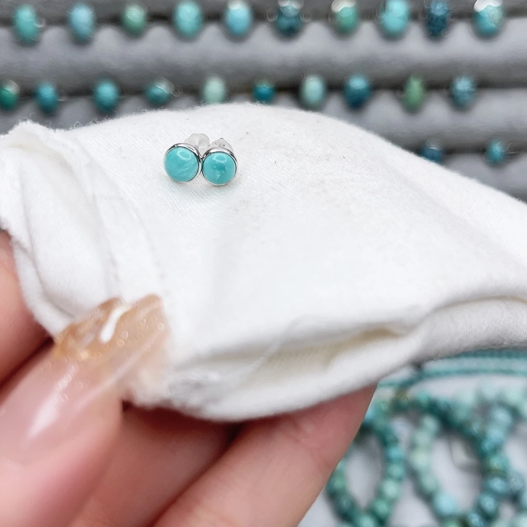 绿松石绿松石未镶嵌