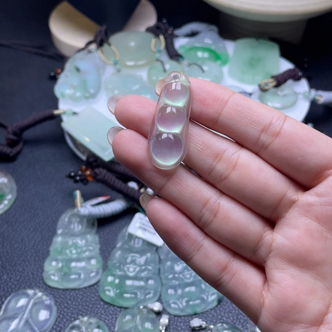 颈饰未镶嵌翡翠白*