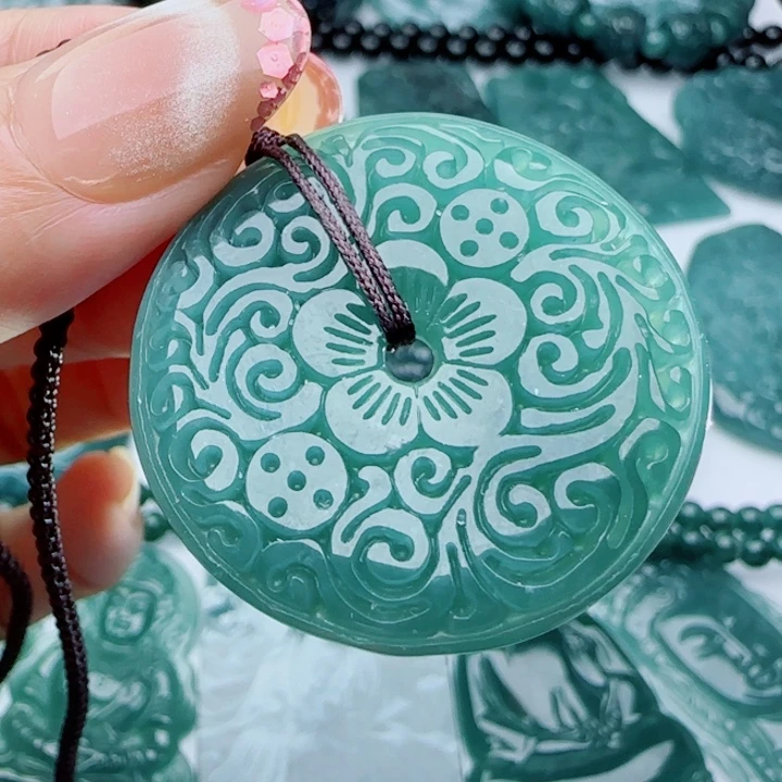 翡翠未镶嵌颈饰多样性发货天然A货翡翠