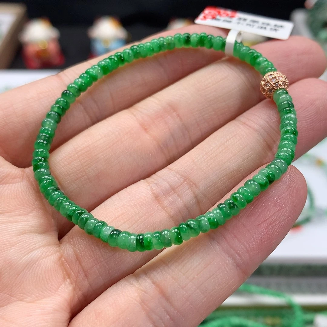 翡翠手链未镶嵌翡翠
