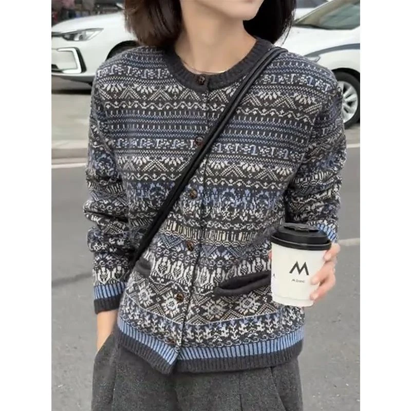 费尔岛复古提花短款羊毛针织开衫女秋冬宽松显瘦毛衣外套羊绒外搭