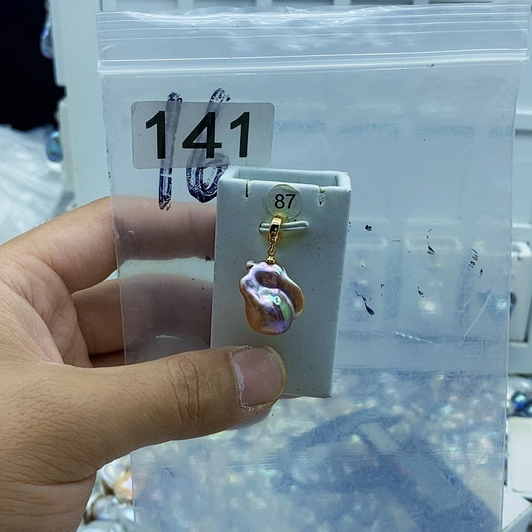 淡水珍珠合金颈饰