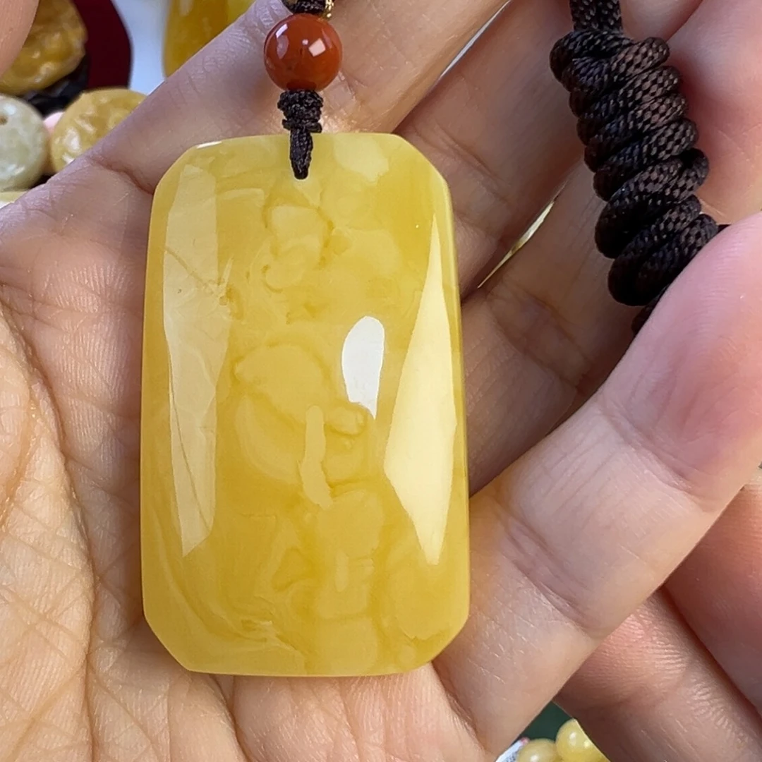 蜜蜡吊坠(赠链)未镶嵌