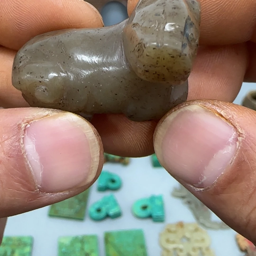 未镶嵌和田玉（糖玉）珠宝奇石
