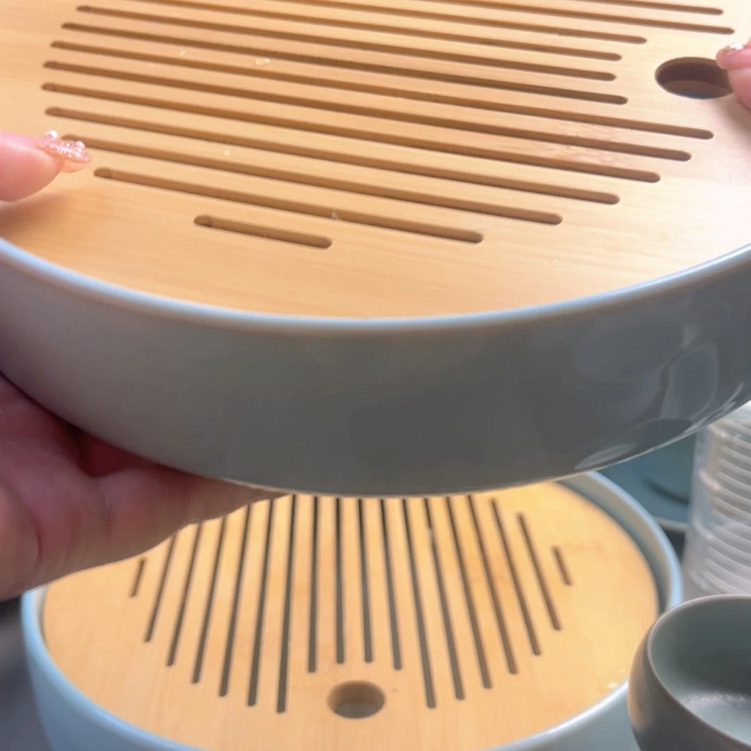 飞***鸿天青色和灰褐色两相结合