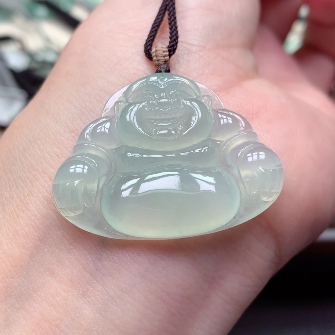 翡翠未镶嵌颈饰佛公