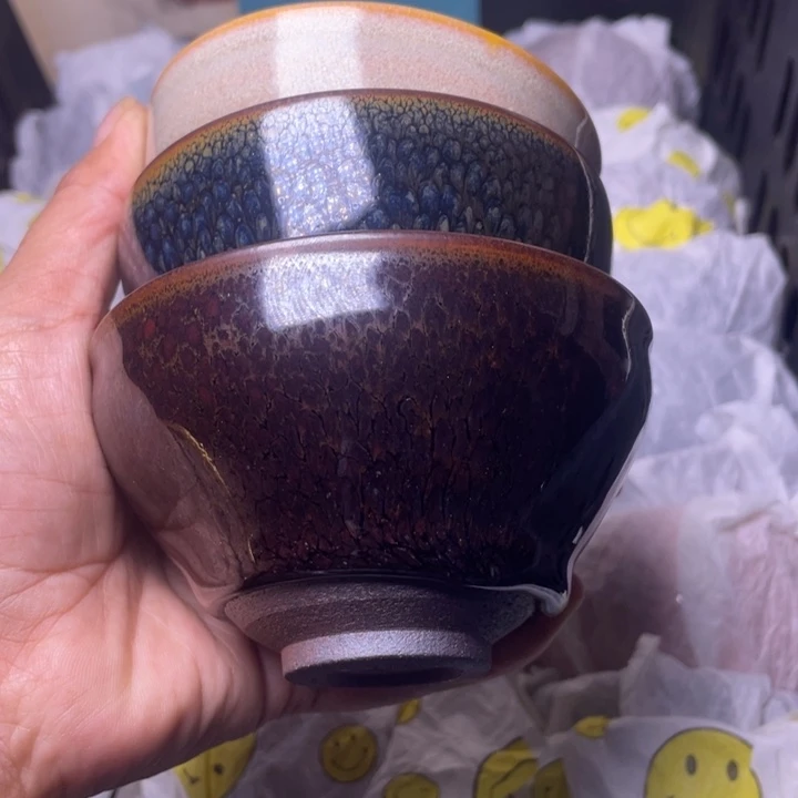 茶盏我不是说明他在外面