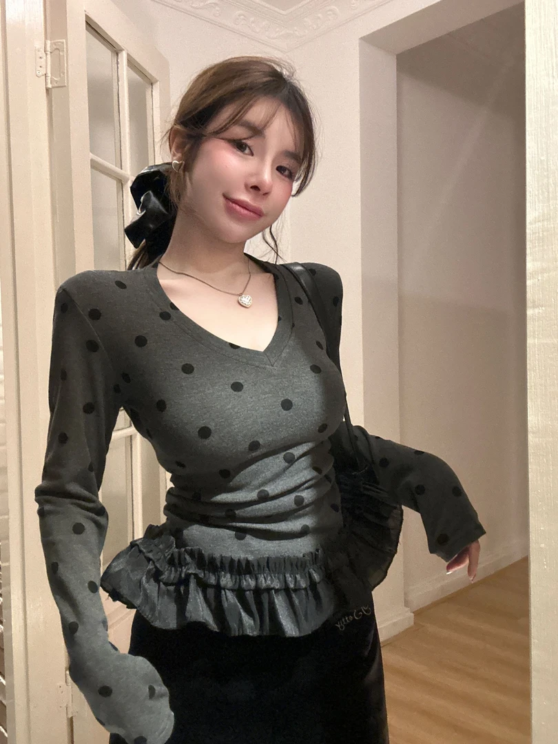 【HuiHui】韩版蕾丝花边拼接波点磨毛长袖T恤打底衫（A1468)